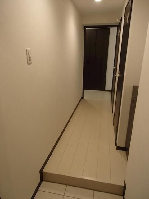 クラストガーデンⅢの玄関