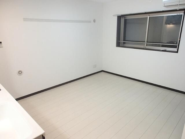 クラストガーデンⅢの居間・リビング