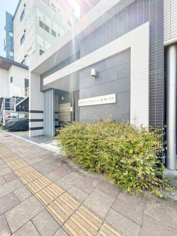 久留米市小頭町の賃貸マンションのエントランス