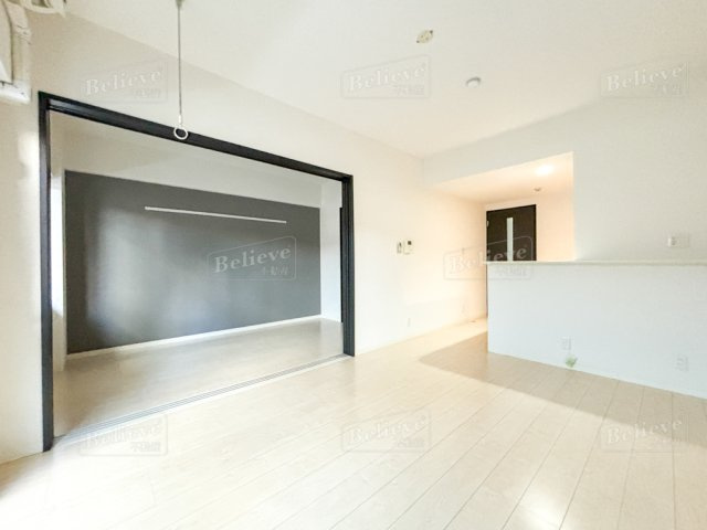 久留米市小頭町の賃貸マンションの居間・リビング|広いリビングです☆