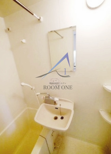 バージュアル横濱鶴見の洗面所|洗面台です。