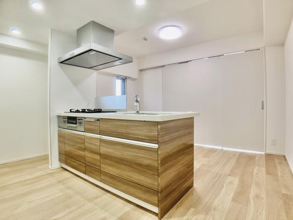 ＰＲＥＭＩＵＭ　ＣＵＢＥ　上野の居間・リビング