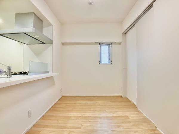 ＰＲＥＭＩＵＭ　ＣＵＢＥ　上野の居間・リビング