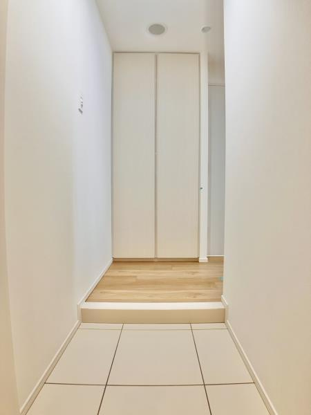 ＰＲＥＭＩＵＭ　ＣＵＢＥ　上野の居間・リビング