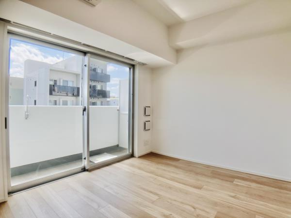 ＰＲＥＭＩＵＭ　ＣＵＢＥ　上野の居間・リビング