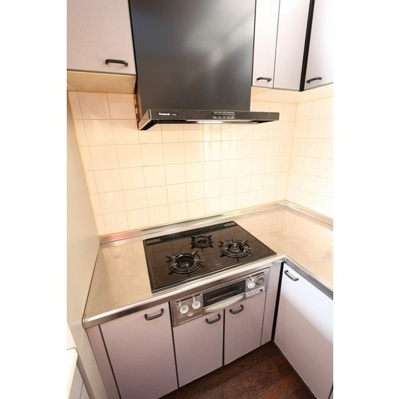 【キッチン】 | ３口ガスコンログリル付き