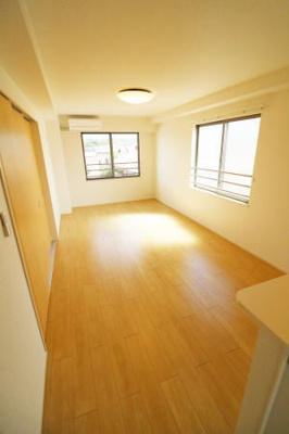 【居間・リビング】 | 津守マナーハウス