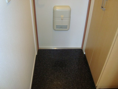 【玄関】 | ブルーバード | 玄関