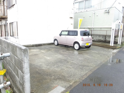 敷地内駐車場（有料・要空き確認）