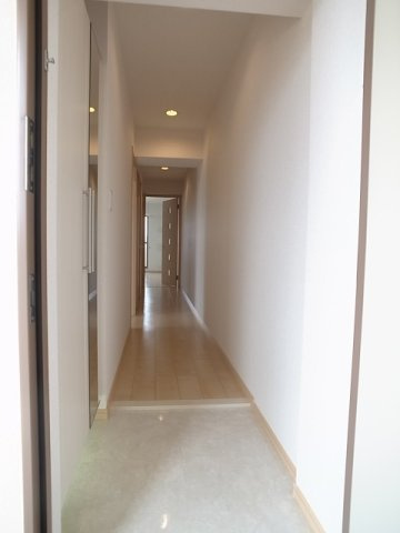 アルモニー・アビタシオンの玄関