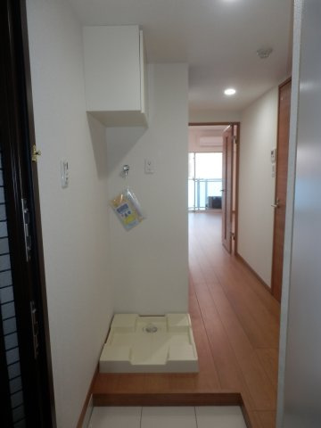 グランフォース谷在家の玄関