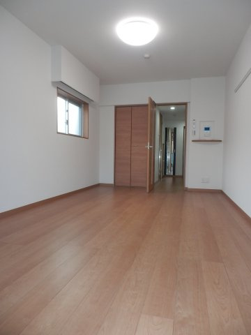 グランフォース谷在家の洋室