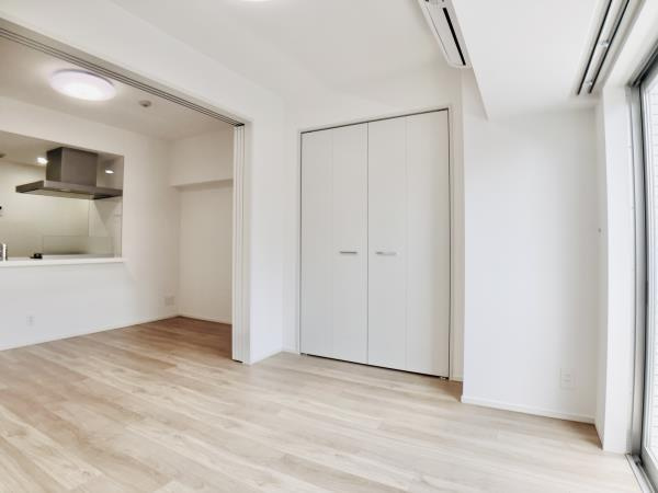 ＰＲＥＭＩＵＭ　ＣＵＢＥ　上野の居間・リビング