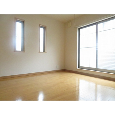 【居間・リビング】 | フェアリープレイス | 洋室2