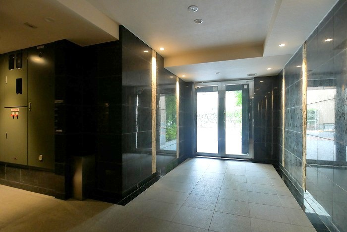 Nステージ上野の外観