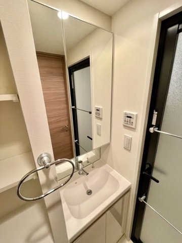 新品家具付きマンション東品川1（KaGood東京）の洗面所