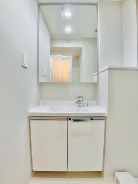 ＰＲＥＭＩＵＭ　ＣＵＢＥ　上野の洗面所