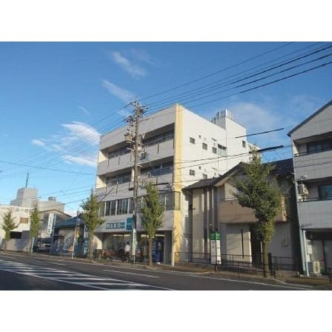 岐阜市徹明通８丁目のアパートの外観