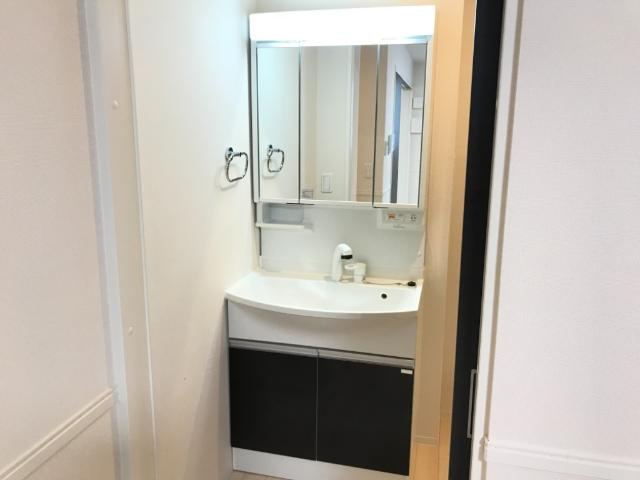 オレンジクレスト　Ⅱの洗面所|洗髪洗面化粧台