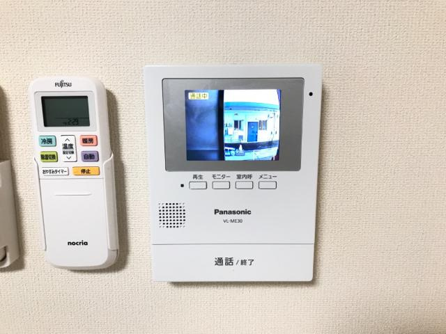 オレンジクレスト　Ⅱの内装|カメラ付インターホン