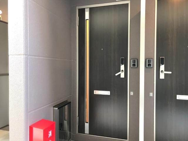 オレンジクレスト　Ⅱの玄関|電子キー、宅配BOX