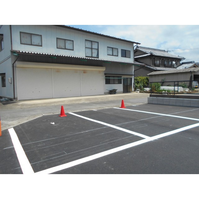岐阜市今嶺１丁目の駐車場の外観