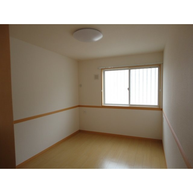 アメニティ・ハイツＥ２の居間・リビング