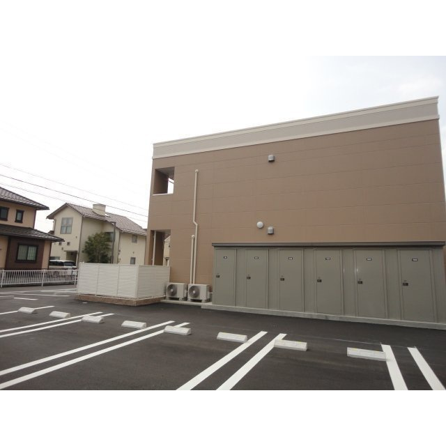 アメニティ・ハイツＥ２の駐車場