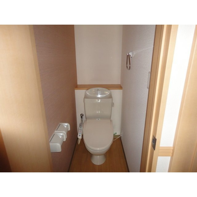 アメニティ・ハイツＥ２のトイレ|温水洗浄暖房便座