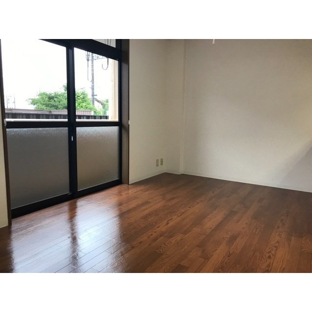 マロンヒルズの居間・リビング