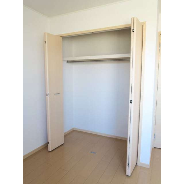 クロスローズ弐番館の収納