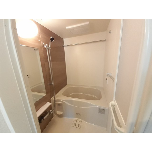 エスポワール宇佐南3の浴室