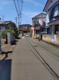 【前面道路含む現地写真】