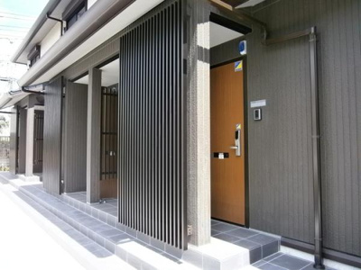 【エントランス】 |  Breeze谷塚 