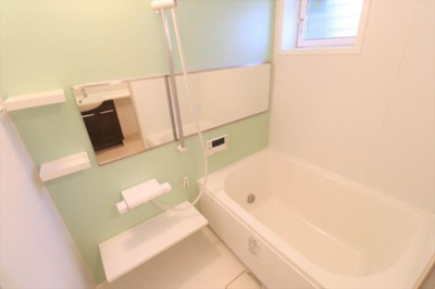 【浴室】 |  Breeze谷塚 