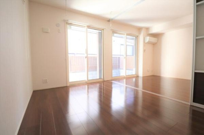 【居間・リビング】 |  Breeze谷塚 