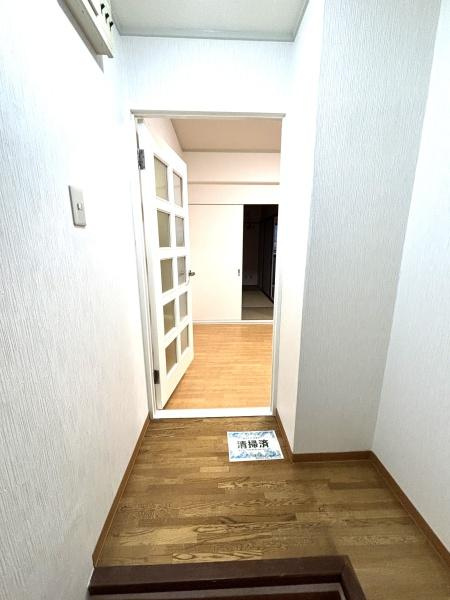 ケイアンドティ大正の玄関