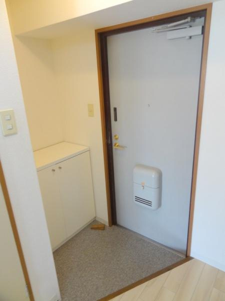 パークハイツ大正橋の玄関|★玄関にも収納★