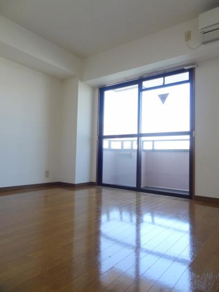 パークハイツ大正橋の居間・リビング|★ゆとりあるキッチンスぺス★