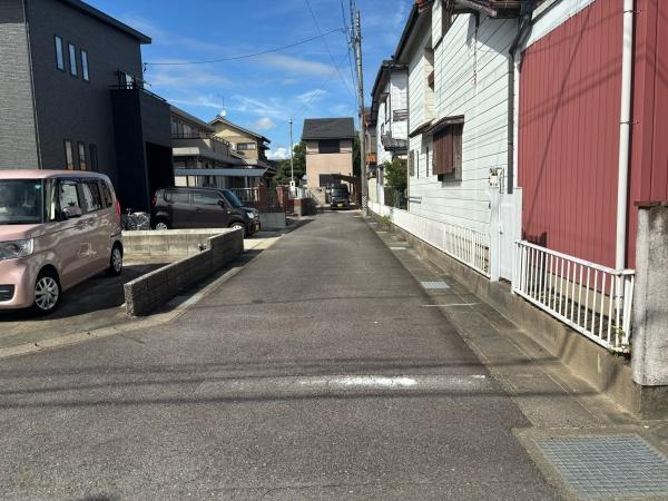 岡崎市赤渋町下河原・中古戸建の前面道路含む現地写真|前面道路です。