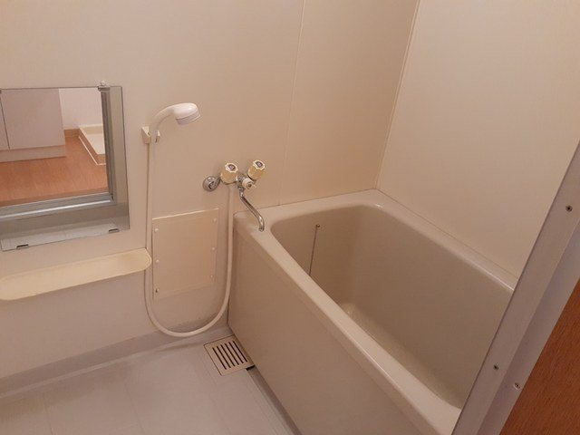 サイモンＯＮＥの浴室|ゆったり過ごせるお風呂です