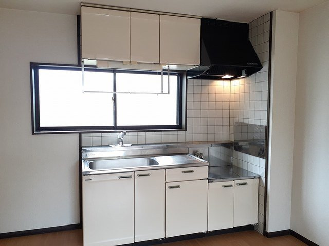 メゾン大安Ⅱのキッチン|お料理しやすいキッチンです