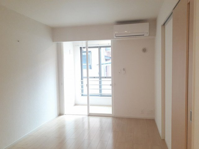 オゾラⅠの居間・リビング|使いやすい居間です