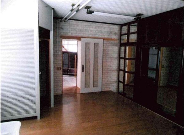 岡崎市戸崎町一丁田・中古戸建の居間・リビング|空間を広く使います