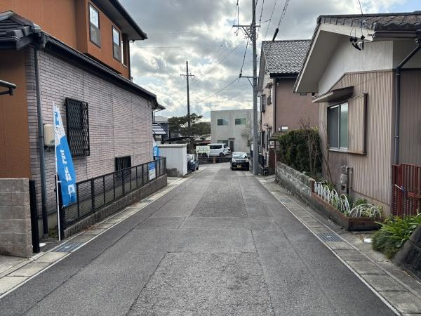 幸田町野場・中古戸建の前面道路含む現地写真|前面道路です。