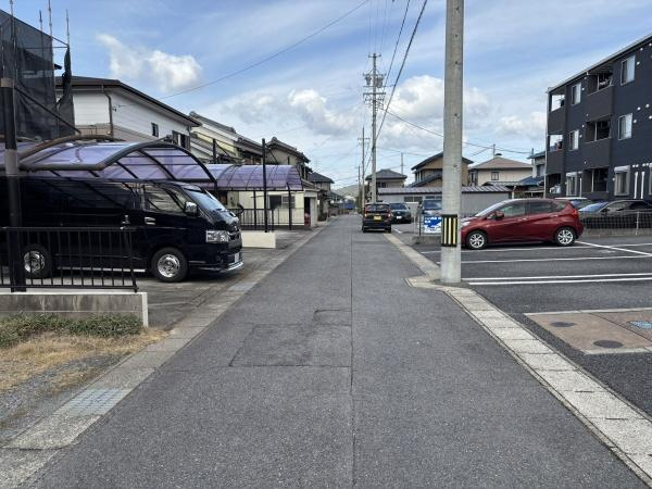 幸田町菱池・中古戸建の前面道路含む現地写真|前面道路です。