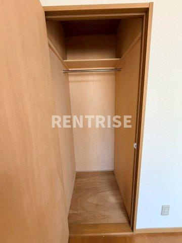 西里ハイツＢの収納