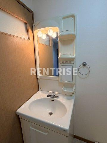 西里ハイツＢの洗面所