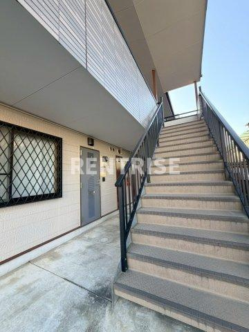 西里ハイツＢのロビー