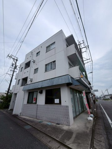 吉川ビルの外観